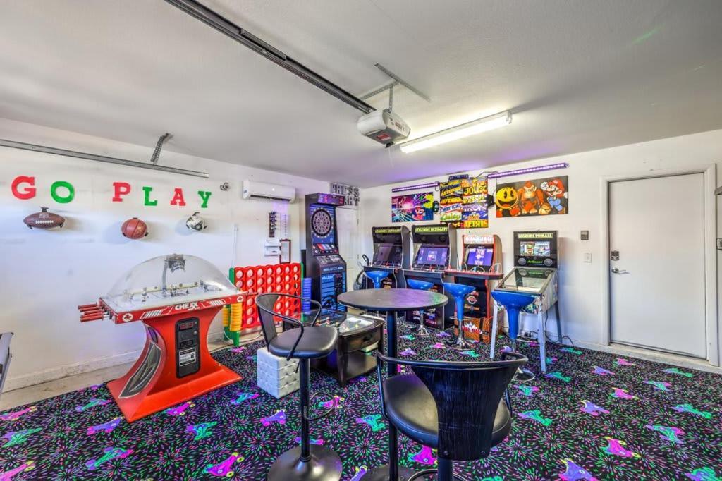 Family Fun For Everyone In Las Vegas- 4 Bedrooms, Billiards, Game Room เฮนเดอร์สัน ภายนอก รูปภาพ