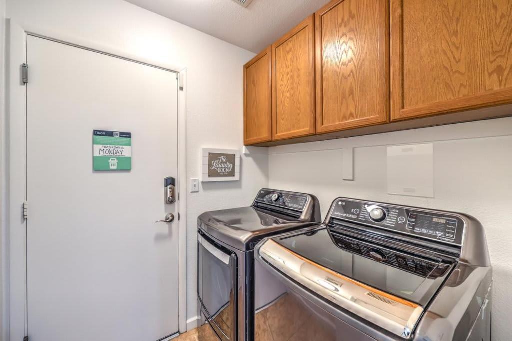 Family Fun For Everyone In Las Vegas- 4 Bedrooms, Billiards, Game Room เฮนเดอร์สัน ภายนอก รูปภาพ