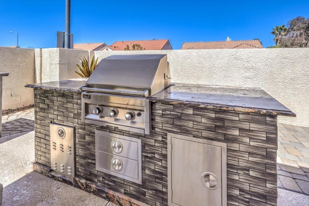 Family Fun For Everyone In Las Vegas- 4 Bedrooms, Billiards, Game Room เฮนเดอร์สัน ภายนอก รูปภาพ